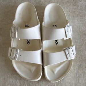 White Birkenstock Arizona Essentials